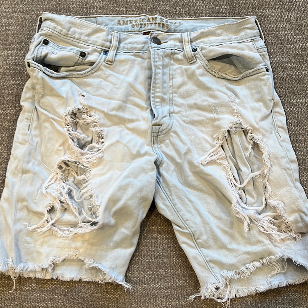 American Eagle Men’s Jean shorts Ripped